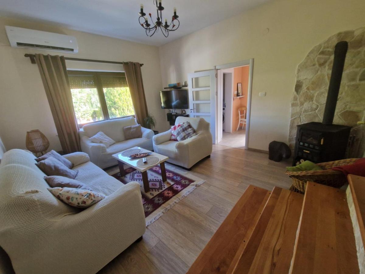 House 11 Lägenhet Nikšić Exteriör bild